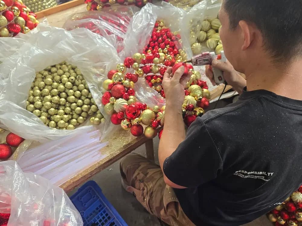 Christmas ball coloring and exterior coat process at an ornament factory