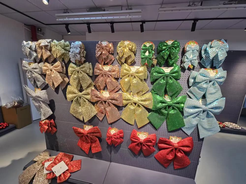 OEM Christmas ornaments showroom when you choose a Christmas ornament manufacturer for private-label development
